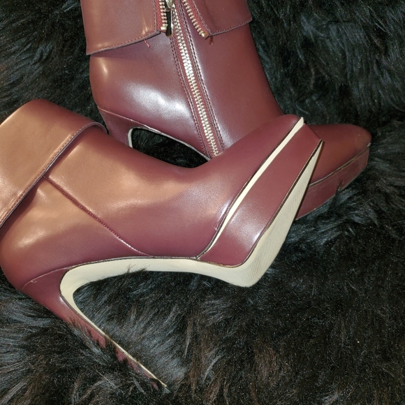 Bootie - Picture 3 of 5